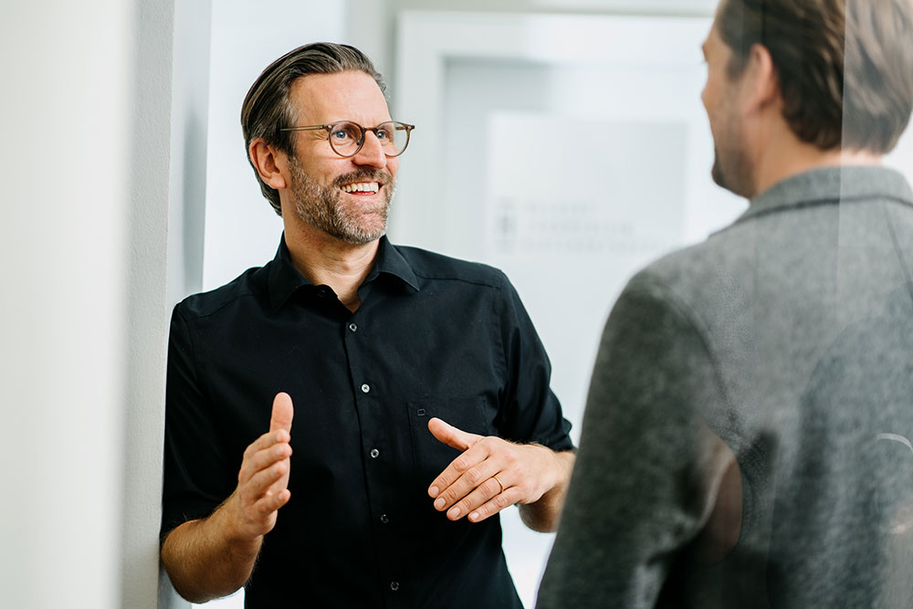 Schöne Zähne München - Dr. Helgert - Retainer